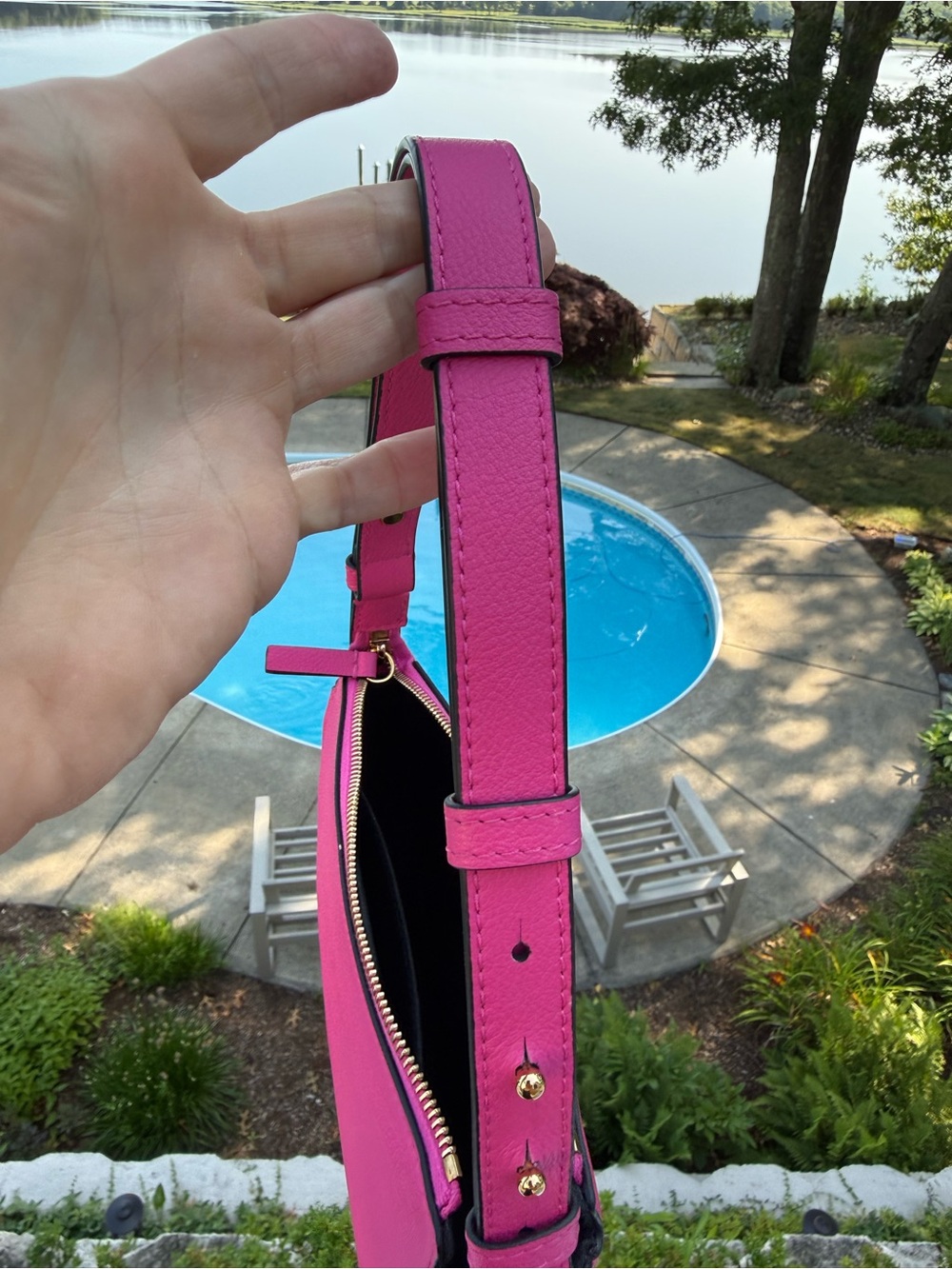 Versace La Medusa Vitello Shoulder Bag Hot Pink Gold Like New - Picture 6 of 12